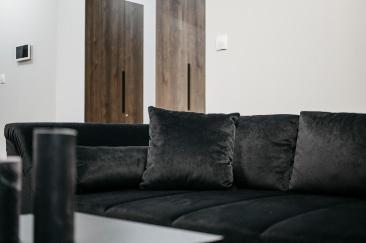 Park Apartment