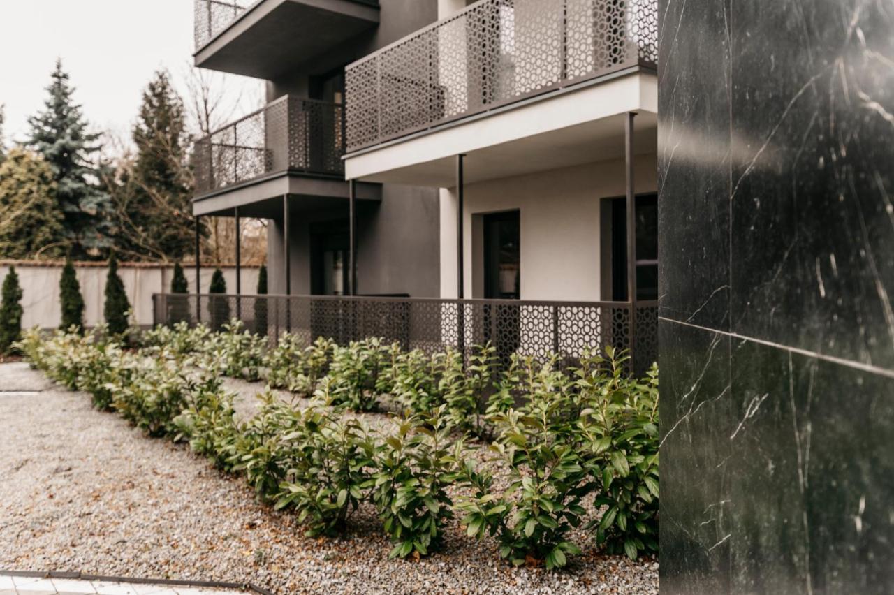 Park Apartment